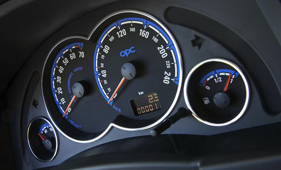  Opel Meriva OPC 2005 года  (фото 12 из 24)